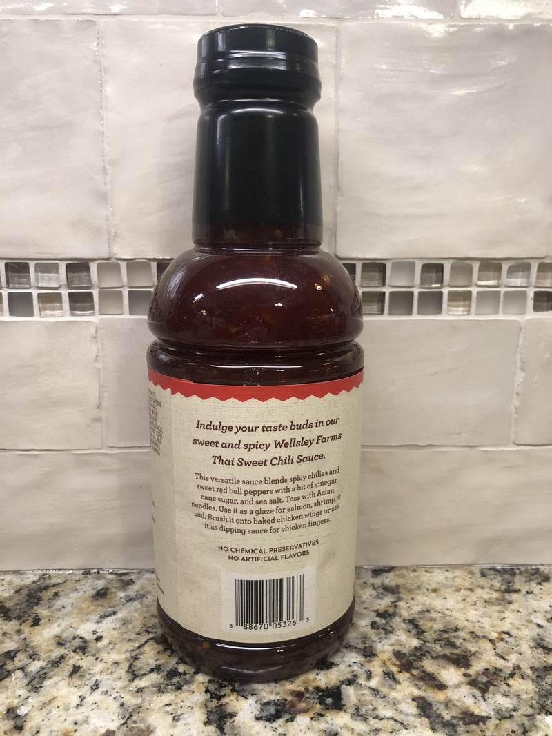 2 BOTTLES Wellsley Farms Thai Chili Sauce 30 oz Tabasco like Franks Red Hot