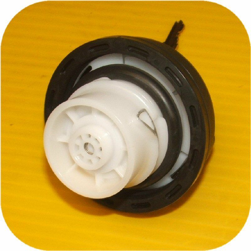 Locking Gas Cap for JEEP COMMANDER COMPASS GRAND CHEROKEE LIBERTY PATRIOT TJ