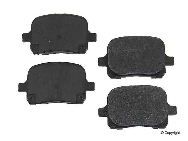 Front Disc Brake Pads for Toyota Solara Avalon Camry ES300-0