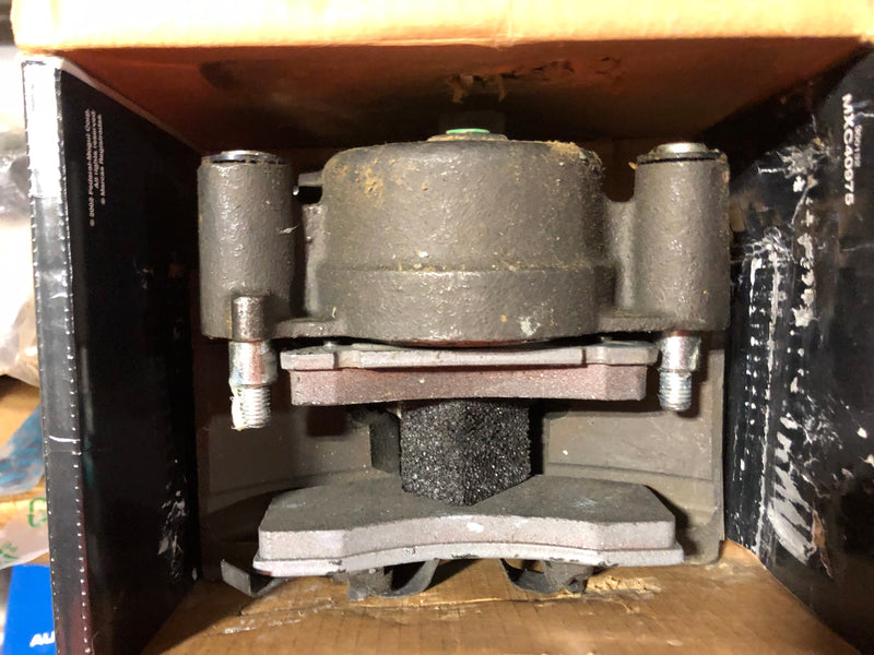Right Front Brake Caliper Chevy Express Van 2500 3500 Suburban-22810